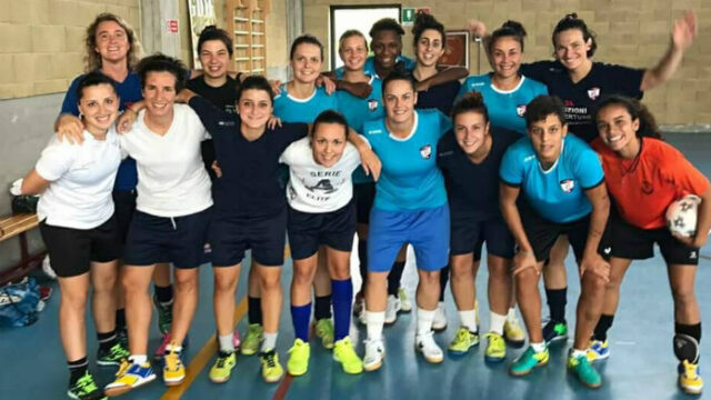 Barcaro esonerata dalla Woman Rambla