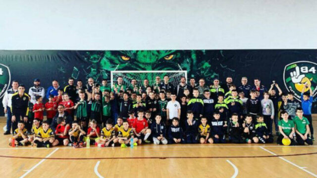 La riflessione di un allenatore di scuola calcio a 5: c’è un’età giusta per l’agonismo?