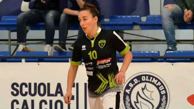 Nona Navarro Saez, rovesciata pazzesca da gol dell’anno! – VIDEO