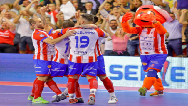 Finale Scudetto: Pesaro avanti 2-1, ma che rabbia per l’Acqua&Sapone