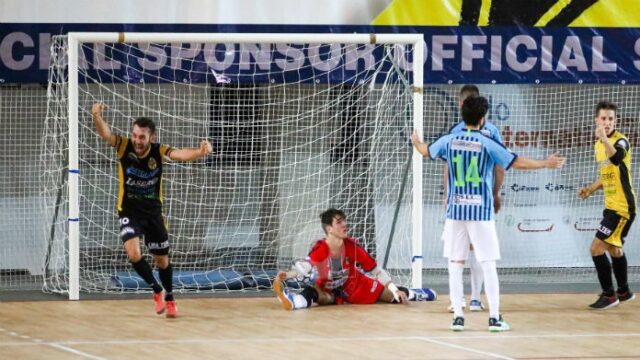 Lecco beffato: rimontona Carmagnola con super Oanea