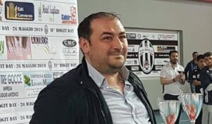 Real Rogit, il primo ritiro dai giochi