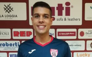 Correa al piano superiore: ciao ciao Miti Vicinalis
