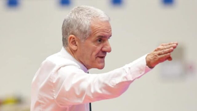 Fabian Lopez non è più il tecnico della Sandro Abate