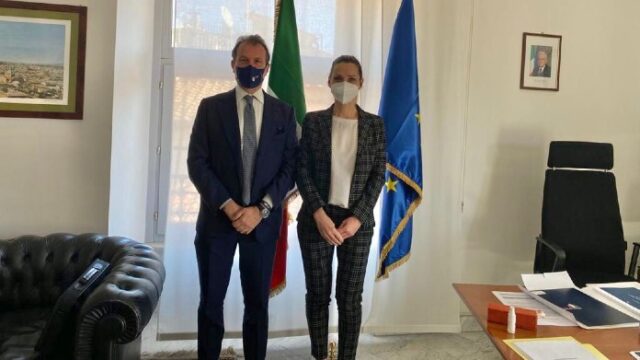 Bonus collaboratori sportivi: il sottosegretario Vezzali incontra Sport e Salute