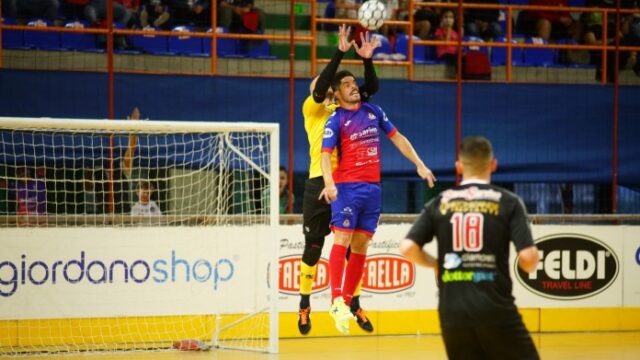 Playoff scudetto: Feldi Eboli in semifinale con il fiatone, Petrarca a testa alta