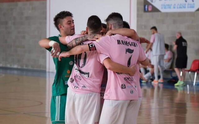 Fucsia Nizza verso il derby, Visconti: «Non abbiamo nulla da invidiare a nessuno»