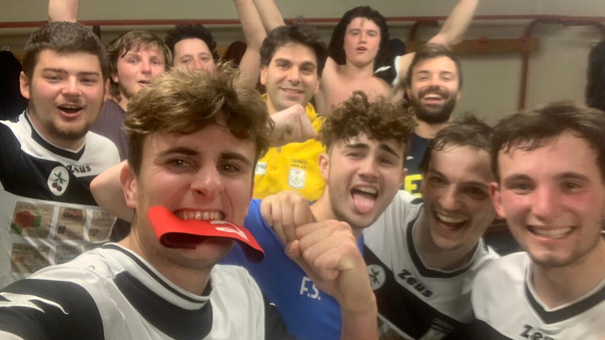 Ceres festeggia la vittoria sul Futsal Canavese