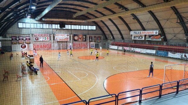 U19: Orange cinico, Elledì KO