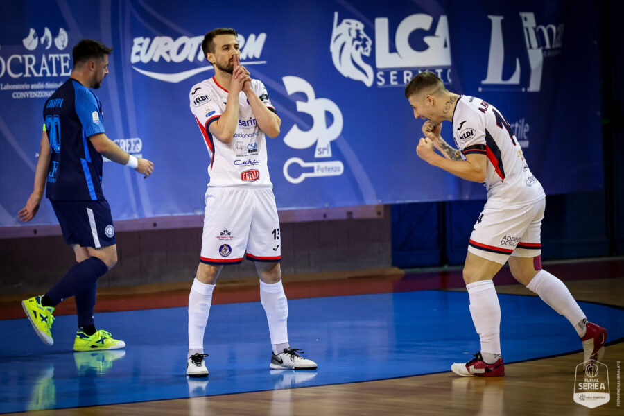 220611 20220611 OLIMPUS EBOLI
