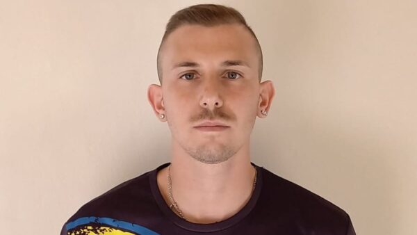 Mattia Fazio Avis Isola