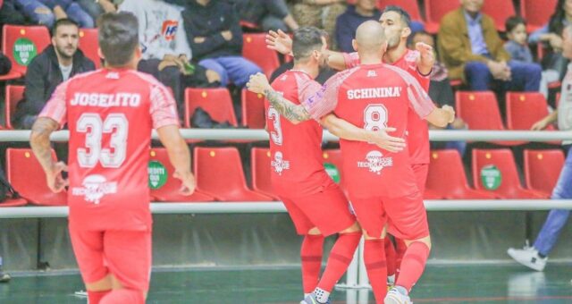 L’Olimpus Roma viola Avellino e balza al comando: 3-2 alla Sandro Abate