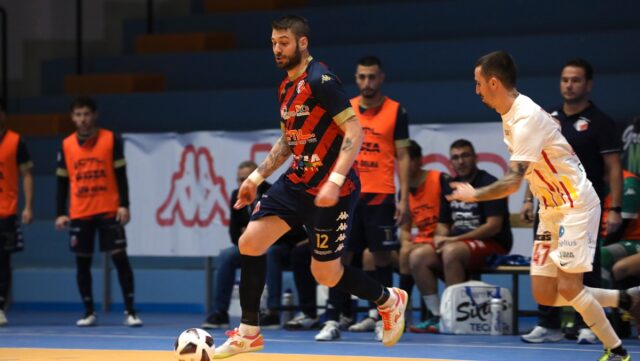 Serie A2, anticipi #Day10: big match all’Ecocity, Cosenza sempre più su