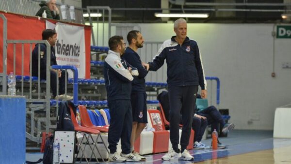 Mister Fulvio Colini e il suo staff 768x512
