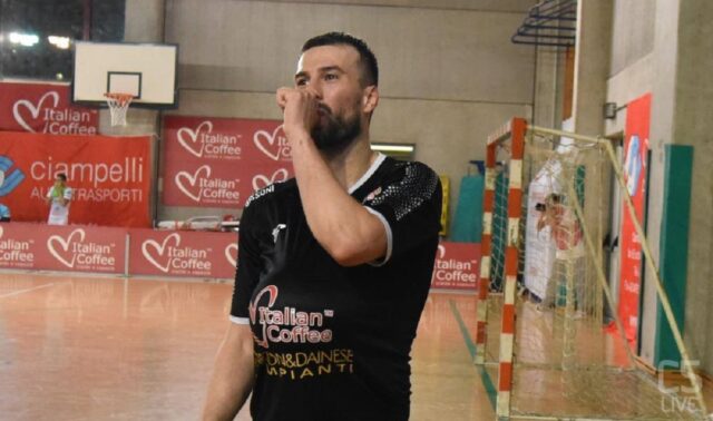 Anche questa Regola FN24 si concretizza: niente Sandro Abate per Thiago Bissoni