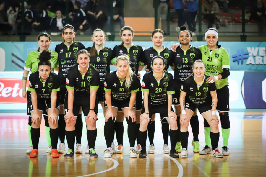 Kick Off team