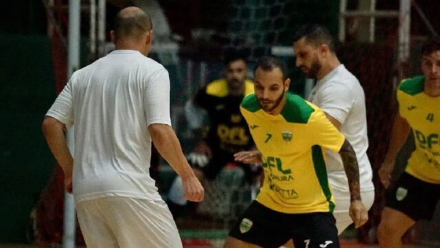 Il derby-amichevole al Sala Consilina. Oliva: “Buona prova ma non conta il risultato”