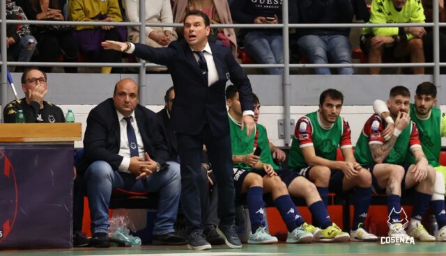 Pirossigeno Cosenza, mister Tuoto si gode il successo: “Tre punti indispensabili”