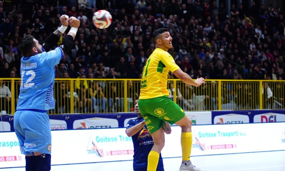 Serie A XL: Salas e De Simone consegnano il derby al Napoli