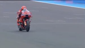 Marquez gira con la Ducati