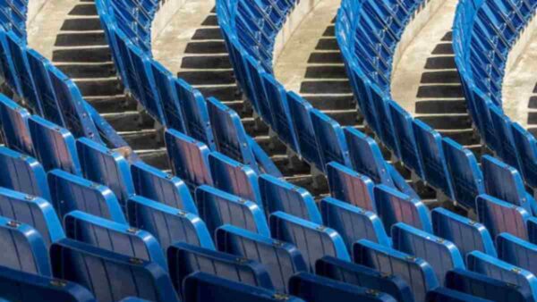 stadio vuoto