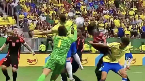 Lo scontro tra Alisson e Davinson Sanchez