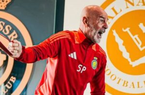 Al-Nassr, Pioli urla ai suoi giocatori in allenamento