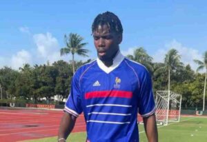 Pogba si allena da solo