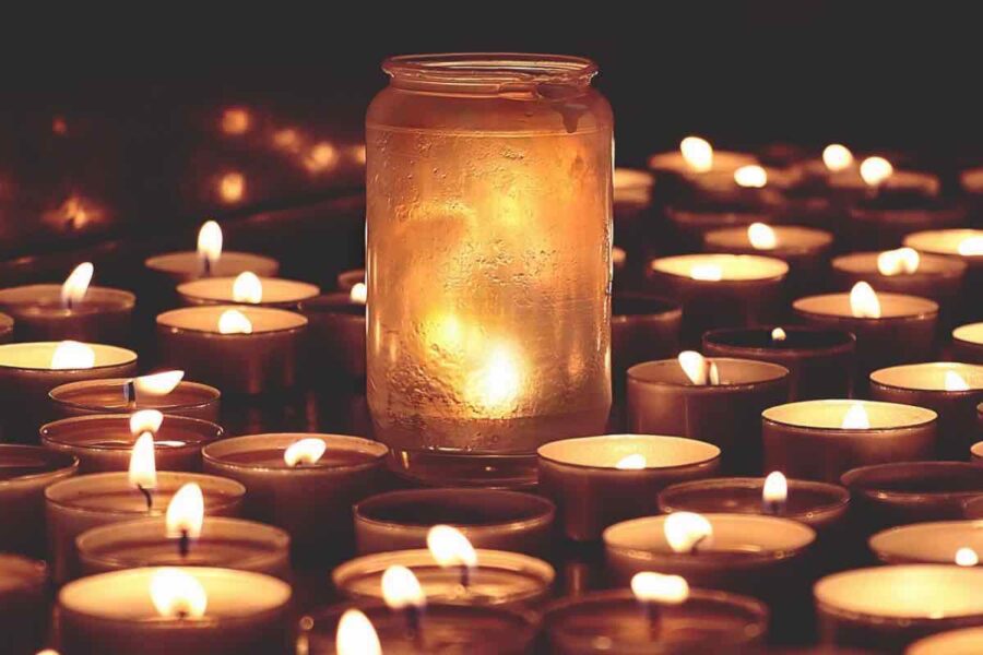 Candele funebri