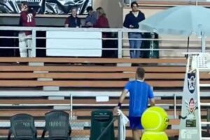 Gombos sbotta con i tifosi