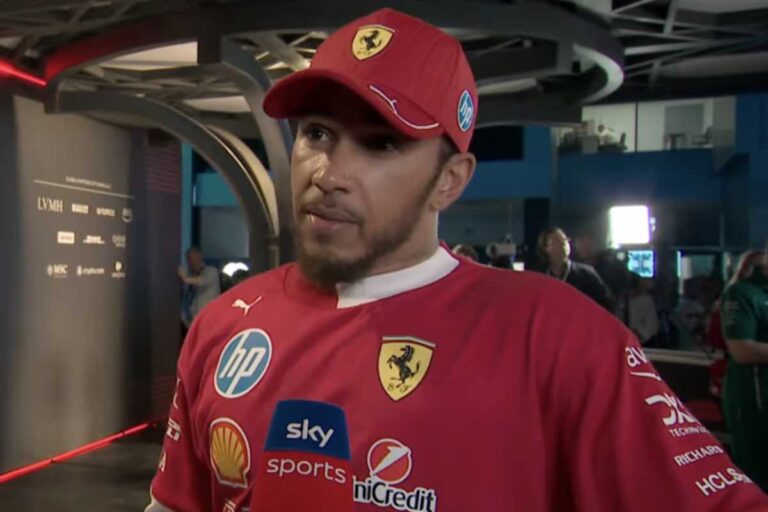 Hamilton a Sky