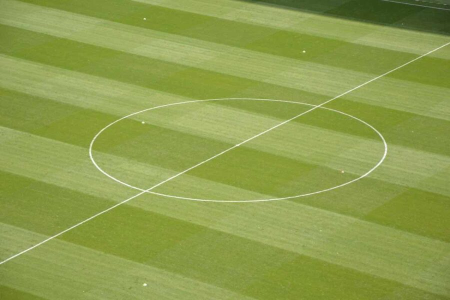 Campo di calcio vuoto