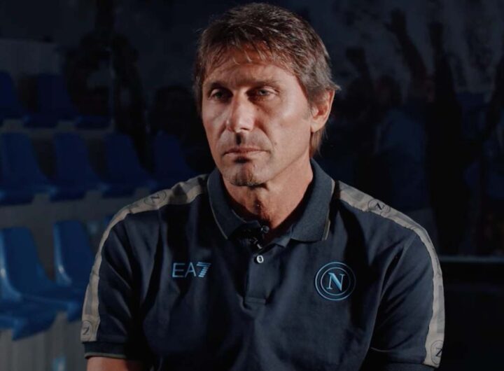Conte si presenta ai tifosi del Napoli