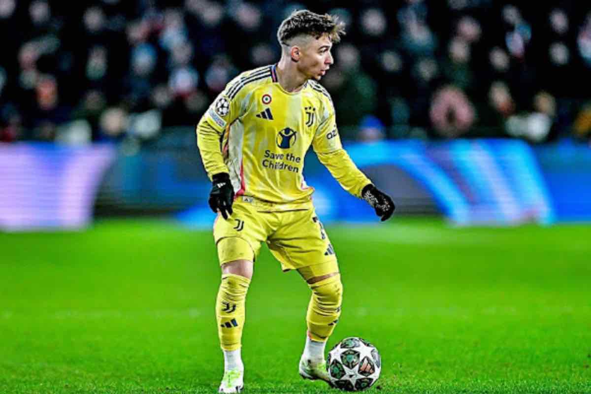 Francisco Conceicao palla al piede