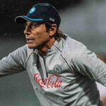 Antonio Conte dà indicazioni dalla panchina