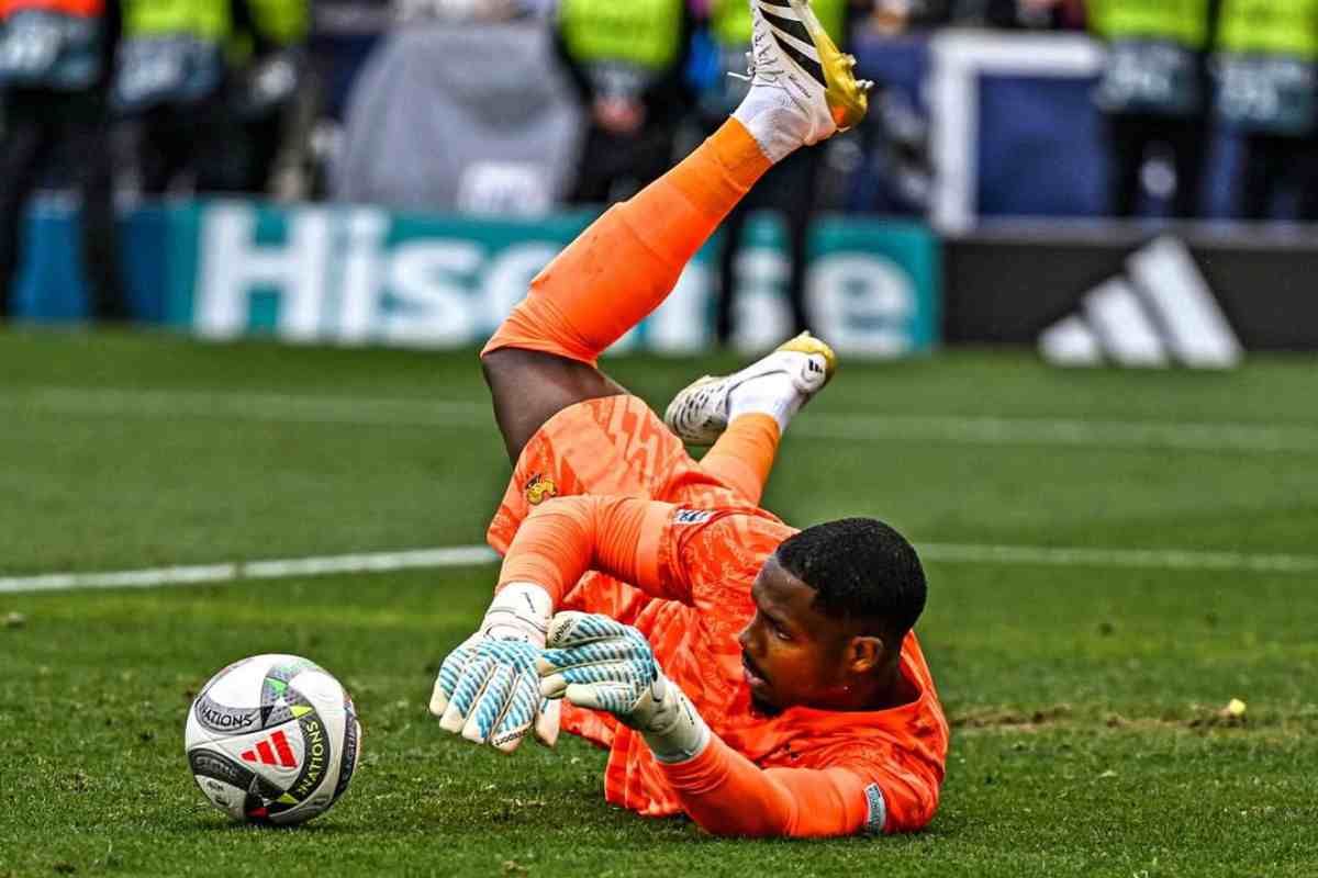 Mike Maignan al Chelsea