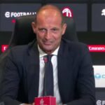 Max Allegri sorride in conferenza