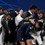 I giocatori della Juve esultano dopo un gol