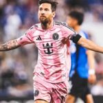 Leo Messi esulta dopo un gol