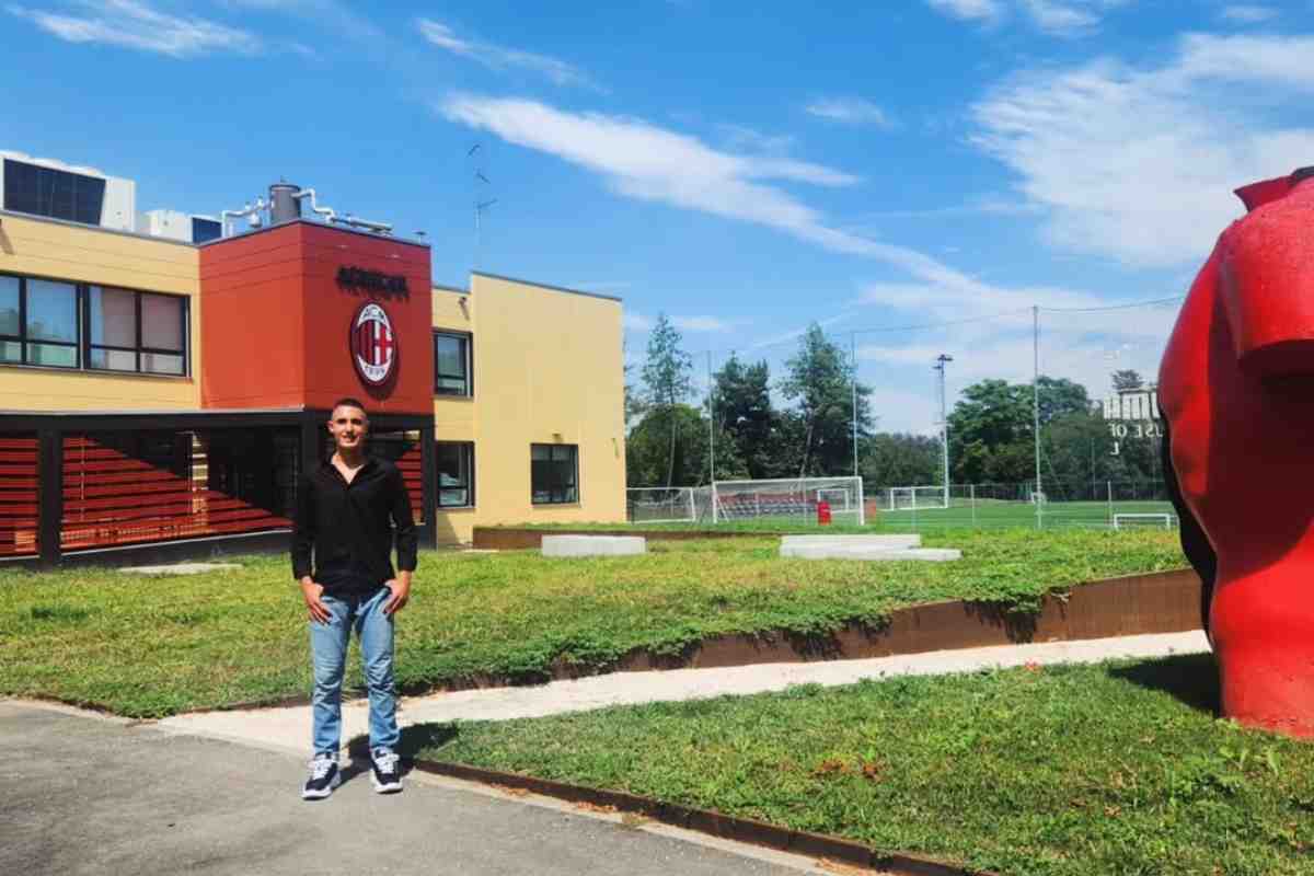 Napoli cede Antonio Manna 