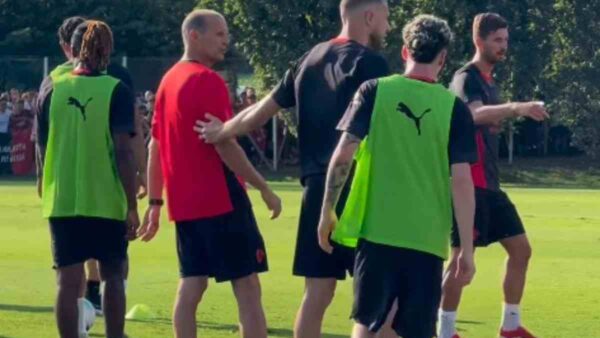 Allegri dirige l'allenamento