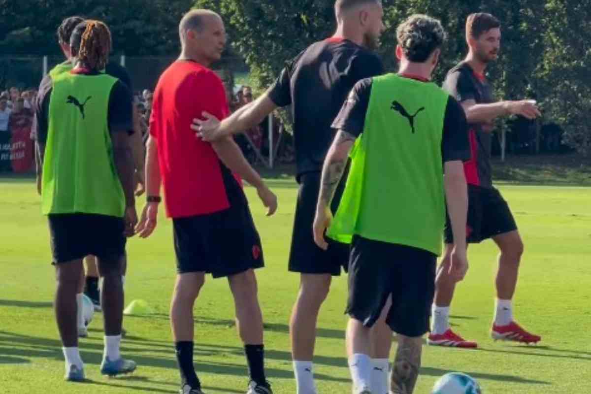 Allegri dirige l'allenamento