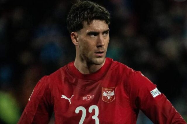 Napoli, Vlahovic non arriva da solo: 40 milioni alla Juventus