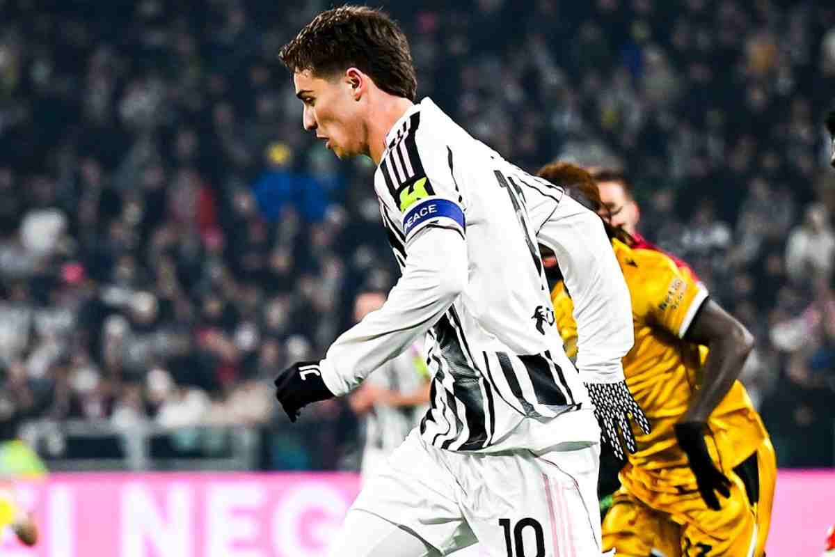 Kenan Yildiz in campo con la Juventus